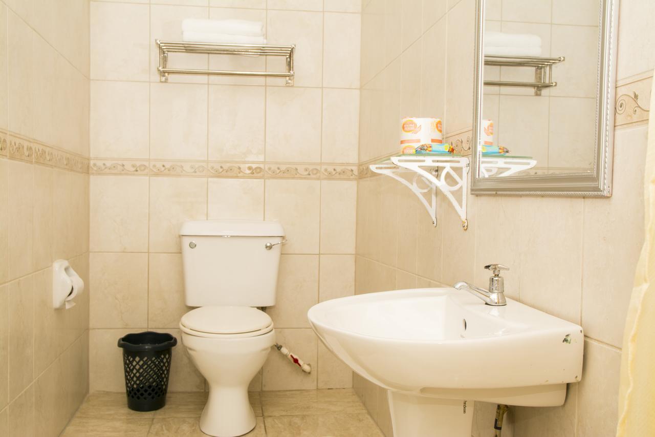Windjammer International Cuisine & Comfort Inn Джорджтаун Екстер'єр фото
